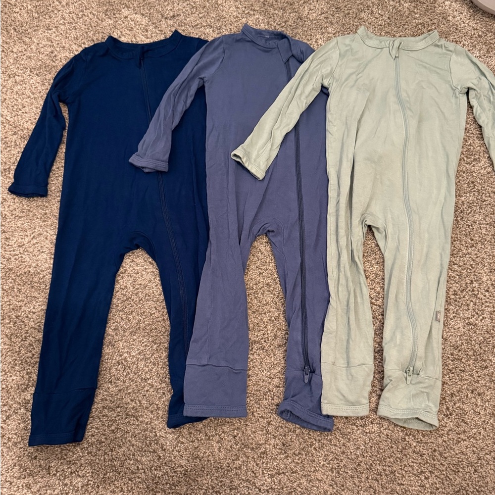 Kyte BABY Zippered RomperSet - Navy, Blue, and Sage